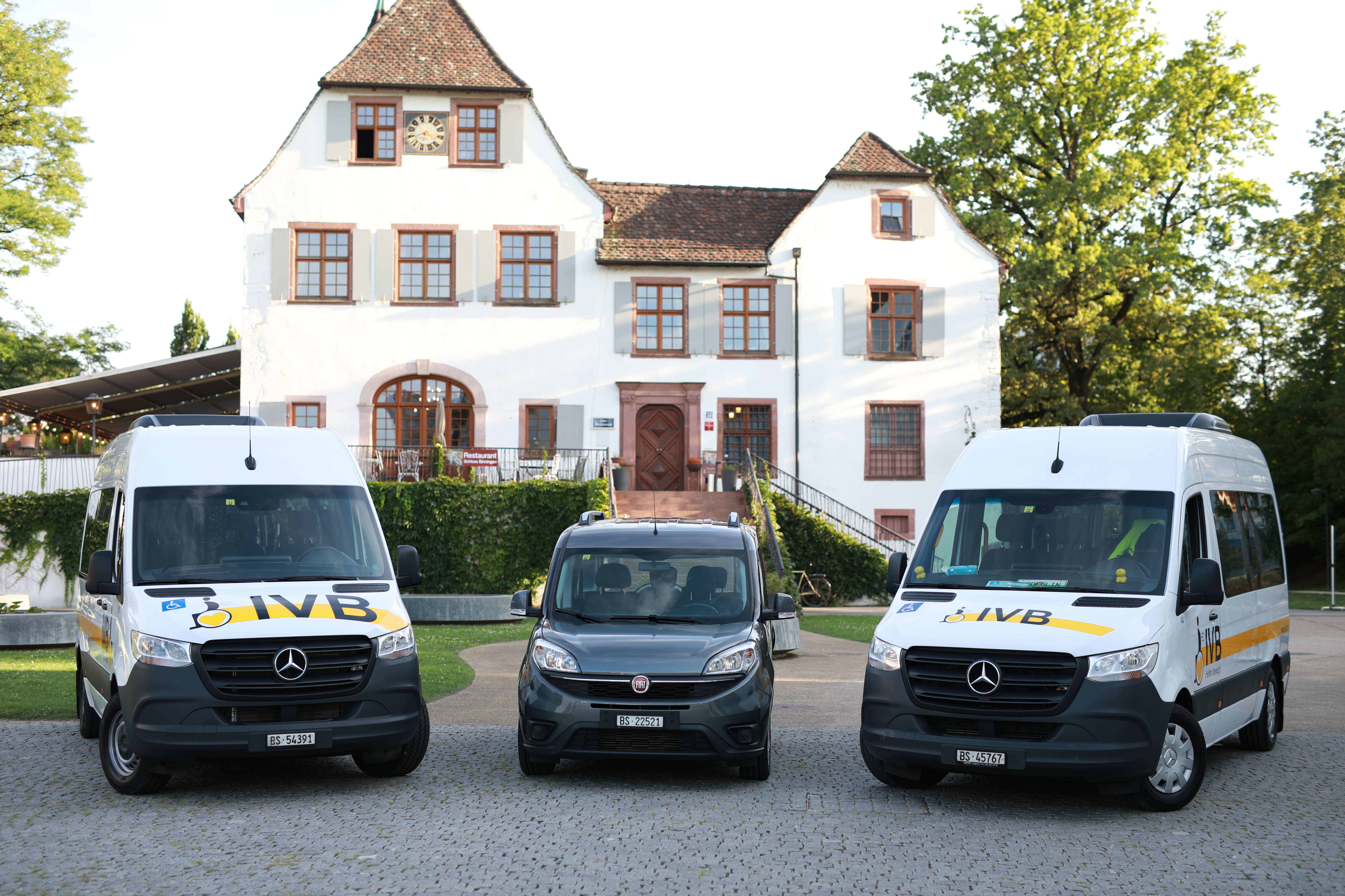 IVB Behindertentransport-Fahrzeug